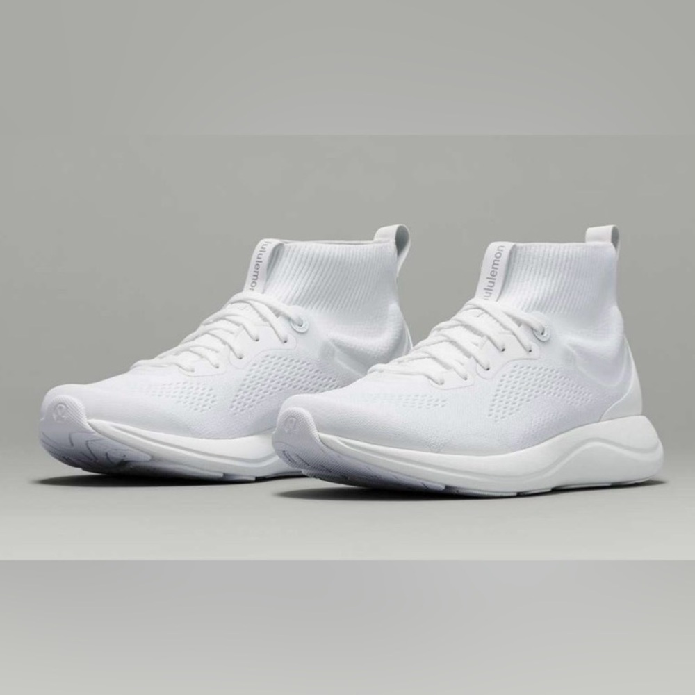 NWB New Lululemon Chargefeel Mid Womens Workout Shoe White / Anchor / White